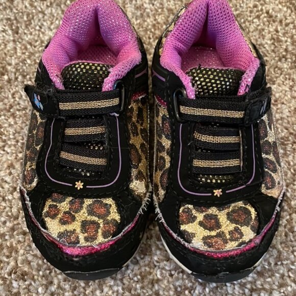 Leopard 🐆 sneakers - 5 toddler - Picture 3 of 6